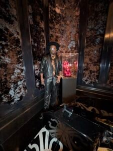 PXL_20251121_021111540